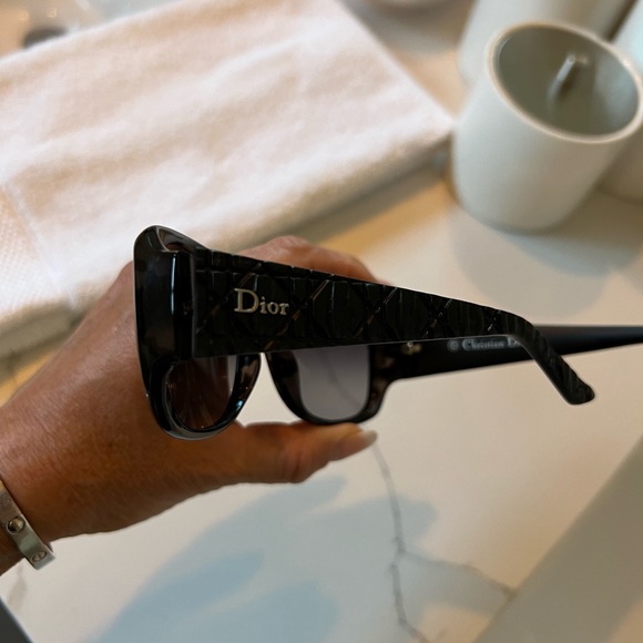 Christian Dior Sunglasses - Picture 4 of 4
